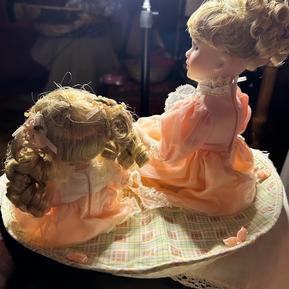 Heritage Signature Porcelain Doll Collection Piper Paige New in Box - Picture 6 of 8